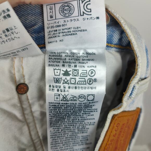 Levi's 501 Shorts Womens 30 Light Bleach Authentic Wash Denim Cut Offs Boho - Picture 7 of 9